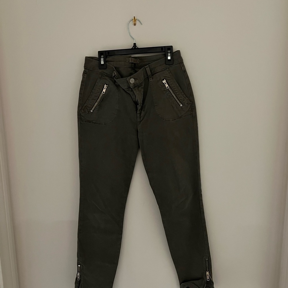 JBrand olive jeans with bottom side zipper size 28